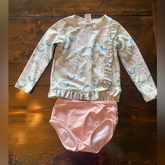 Ruffle Butts Other - Ruffle Butts Pale Blue Rainbows 2-piece Swimsuit with Rashguard & SPF 50+ 3T
